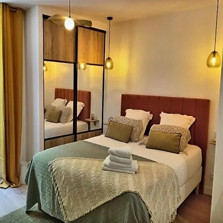 Apartment Cite De La Gastronomie